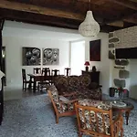 Gasthuis Et D'hotes Les Authentiques Saint-Estephe (Dordogne)